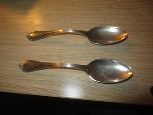 PAIR OF ANTIQUE STERLING TEA SPOON TOWLE 5.5 INCHES - Picture 1 of 3