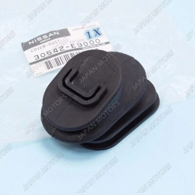 OEM Genuine Nissan Pickup Datsun 200SX  Clutch Lever Dust Boot Cover 30542-E9000 - Image 1 of 4