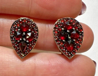 Vintage Tränen Haufen Rot Granat Facettiert Silber Messing Ohrclips 5c 4 - Bild 1 von 4