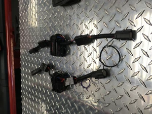 2018 2019 Jeep JL LED Headlight adapter + anti-flicker fixes headlight problems - Picture 1 of 6