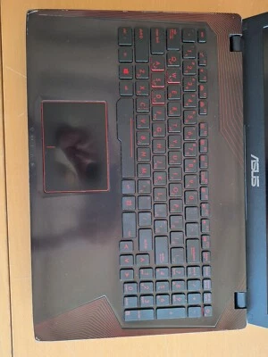 PC ASUS fx553vd, buone condizioni, usato, prezzo trattabile - Immagine 1 di 4