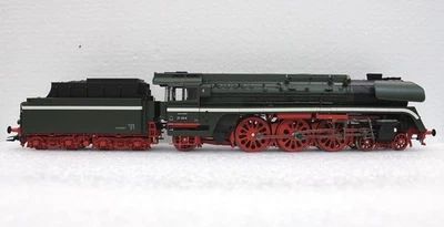 Trix 25905 H0 Dampflok 01 504, DR, Ep. III, DC-MFX-Sound-unbenutzt - Bild 1 von 4