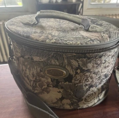 Vintage American Tourister Tapestry Train Case Cosmetic Carrier Shoulder Strap - Image 1 of 4
