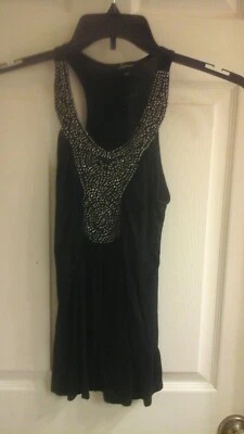 Camiseta sin mangas soprano, para mujer talla pequeña negra corredor espalda top, tachonada elástica necesita cuidado Foto 1 de 4