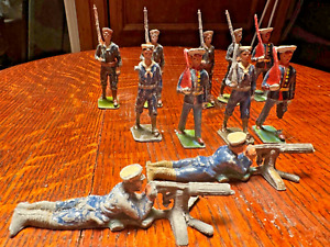 VINTAGE   BARCLAY FIGURES TOY LEAD SOLDIER  US MARINES ELEVEN  PIECE LOT