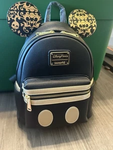 Neu mit Etikett ~ Disney Mickey Hauptattraktion Fluch der Karibik Loungefly Rucksack - Bild 1 von 6