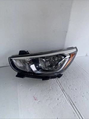 OEM | 2014 - 2017 Hyundai Accent Halogen w/ LED Headlight (Left/Driver) Foto 1 de 4