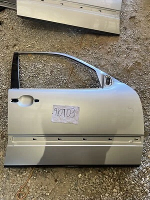 96 97 98 99 MERCEDES BENZ E320 E420 E300D CARCASA PUERTA DELANTERA DERECHA Foto 1 de 4