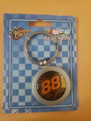 VINTAGE WINNERS CIRCLE KEYCHAIN METAL NASCAR NUMBER 88 SIGNATURE DALE JARRETT Cover