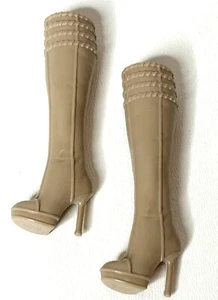 Barbie Moda Fiebre Moderna Ciudad Moda Tostado Ajustado Tacón Alto Botas de Mattel - Imagen 1 de 3