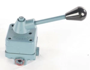 New SL-891-106H2 Parker Selector Valve - Picture 1 of 5