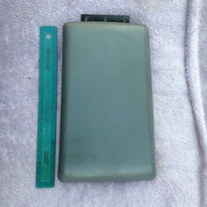 1997-99 NISSAN INFINITI QX4 CENTER CONSOLE ARM REST --GREY / HINGE / OEM--- - Picture 1 of 6