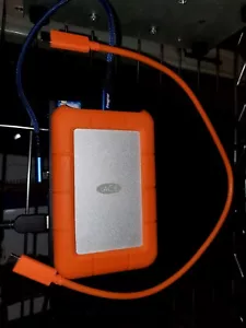 LaCie Seagate Rugged Secure 2,5 2Tb Stfr200040 2.5 USB-C ENCRYPT Gently Used - Picture 1 of 6