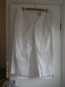 BNWOT BETTY JACKSON BLACK @ DEBENHAMS WHITE CROPPED STRETCH TROUSERS SZ 16 X 23 - Picture 1 of 5