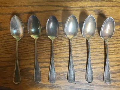 Juego de cucharas de té Six WM Rogers plateadas patrón de puntos con cuentas de Plutón de 6" Foto 1 de 4