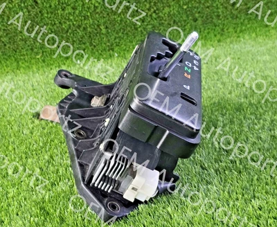 Lexus GS300 1998-2003 Automatic Transmission Floor Shifter Gear Shifter Oem Used - Image 1 of 4