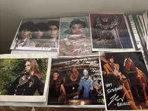 Vintage Lot of 6 Celebrity Signed Photos Autographs Memorabilia #5 - Picture 1 of 7