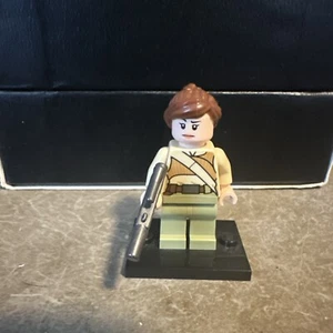 Lego Star Wars Female Resistance Soldier SW0668 from set 75103 - Picture 1 of 1