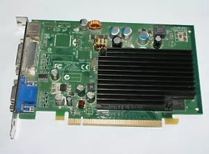 Dell NVidia Geforce 7300 LE 128mb PCIE VGA/DVI/S-Video Graphics Card - Picture 1 of 3
