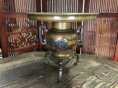 Y3109 FLOWER VASE Copper signed Tiger Person Japan ikebana home decor interior - Image 1 of 4