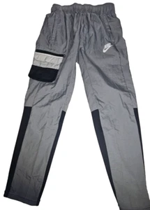 Nike Boys Youth Standard Fit Lightweight Woven Windbreaker Pants Size L NEW - Picture 1 of 10
