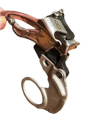 Shimano Deore XT - FD-M750 Derailleur - Top Pull, BB Mount 9spd - Image 1 of 4