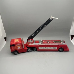 Vintage 1990 11" 2pc. Tonka Red Plastic Fire Rescue Ladder Truck #131 - Picture 1 of 9