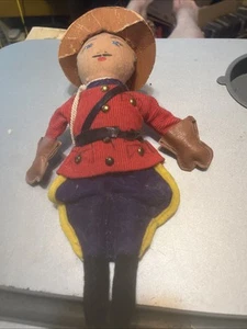 1940er Royal Canadian beritten 10 Zoll Polizei Stoffpuppe handbemaltes Gesicht - Bild 1 von 7