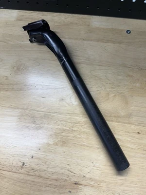 TIJA DE SILLÍN FOCUS CPX CONCEPT CARBONO 27,2 mm 2 PERNOS 340 mm Foto 1 de 4