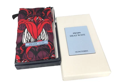 PRADA - Bolsa de cordão Milano Heat Wave Olfactories - Nova na caixa - Imagem 1 de 4