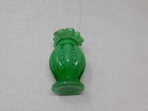 Jarrón pequeño Fenton Ivy verde superpuesto vidrio con cuentas melón 4" de alto - Imagen 1 de 6
