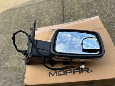 Dodge Ram 1500 2015-2020 eléctrico plegable cromado térmico pasajero derecho OEM 68231242AM Foto 1 de 4