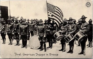 Chicago Daily News FIRST AMERICAN TROOPS IN FRANCE Postcard - Picture 1 of 2