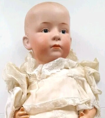 Bambola antica bebè caractere Gebruder Heubach porcellana antica biscuit - Immagine 1 di 4