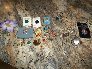 Lot of 20 Vintage Pins Brooches Costume Jewelry - K of C, Kentucky Derby, Teache - Picture 1 of 13