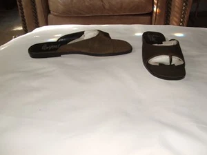 new  Bijou  olive green silk slide thong shoes 5.5 m - Picture 1 of 3