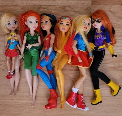 DC Super Hero Girl DOLL Action Fig Lot Starfire Supergirl Batgirl Wonder Woman Cover