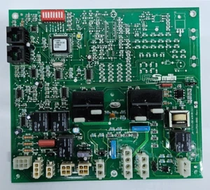 AO Smith 100111256 Genesis Flame Control Board 211759-000 Rev. 4 - Picture 1 of 2