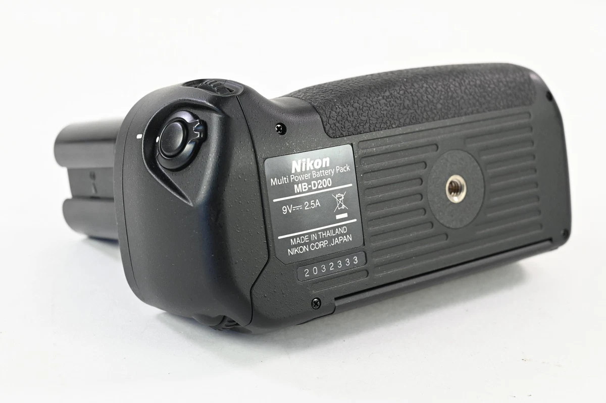 Nikon MB-D200 バッテリーケースのみ Nikon MB-D200 バッテリーケースのみ