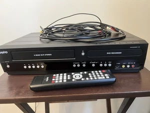 Sanyo FWZV475F DVD Recorder VCR Combo Transfer VHS to DVD w HDMI Cord & Remote - Picture 1 of 8