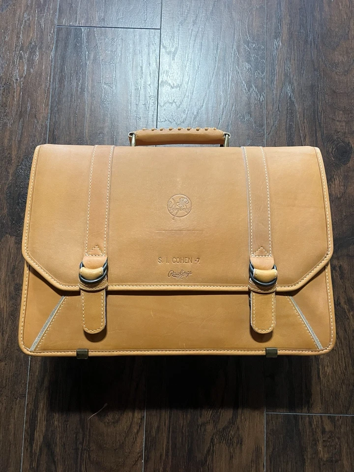 Maletín de cuero Rawlings bolso de béisbol diseñado por los Yankees Gian Paolo Lombardo Foto 1 de 4