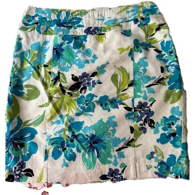 Falda floral para mujer Covington Petite talla 12P usada Foto 1 de 4