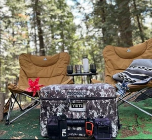 Abdeckung passend für Yeti Tundra 45 Kühler DigiCamo CoolCover mit kleiner Tasche & Karabiner - Bild 1 von 10