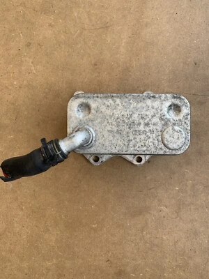 Audi A4/A4 Quattro 2005-2009 enfriador de aceite 2,0 L 06D117021C OEM Foto 1 de 4