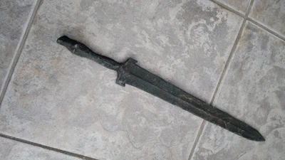 Ancient Chinese Han Dynasty Sword Replica, c.200 BC Bronze Weapon - Image 1 of 4