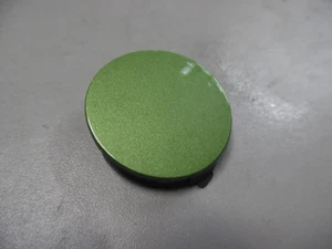 2083 A9B 2004-2009 Peugeot 1007 Stoßstange hinten Abschleppöse Haken Abdeckung grün 9651333277 - Bild 1 von 2