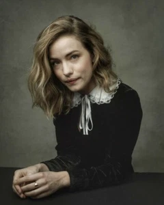 WILLA FITZGERALD 8x10 PHOTO * - Picture 1 of 1