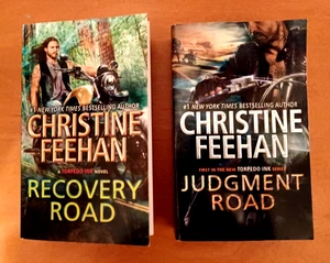 2 Torpedotintenromane - Christine Feehan - Urteil Straße & Erholung straßenfreier Versand - Bild 1 von 1