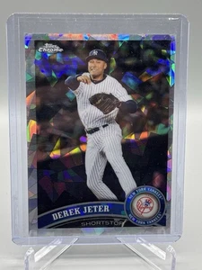 2011 Topps Chrome Derek Jeter ATOMIC Refractor /225 #20 New York Yankees - Picture 1 of 2