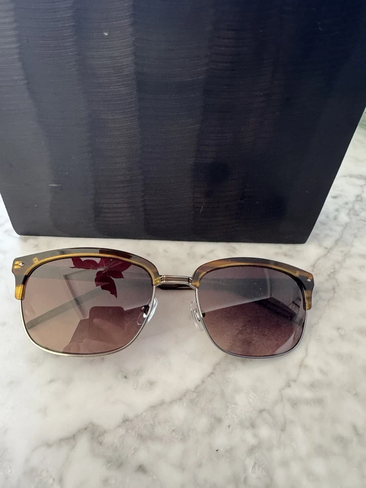 Gafas de sol de SAMA Eyewear Modelo BARON EN DORADO/PLATA ANTIGUA Combinación de colores Foto 1 de 3